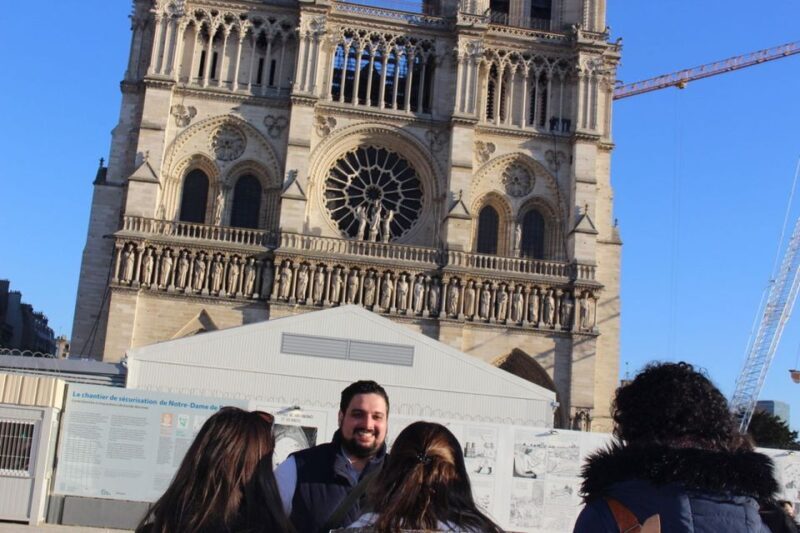 Montmartre Best Highlights & Wine and Cheese Tasting Tour - Practical Tips for the Tour