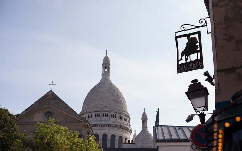 Montmartre : Small Group Guided Walking Tour - Key Points