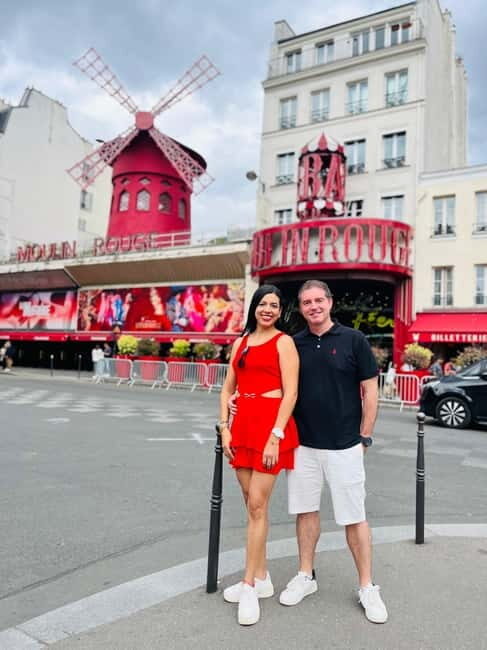 Montmartre: The Bohemian Heart of Paris - A Closer Look at the Experience