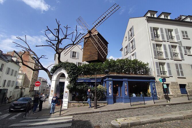 Montmartre Walking Guided Tour - Discovering Montmartre: An Authentic Walking Tour Through Paris’s Artistic Heart