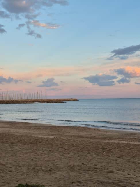 Montpellier (34): Personalized yoga classes at home or on the beach - Planning Your Session: Locations & Options