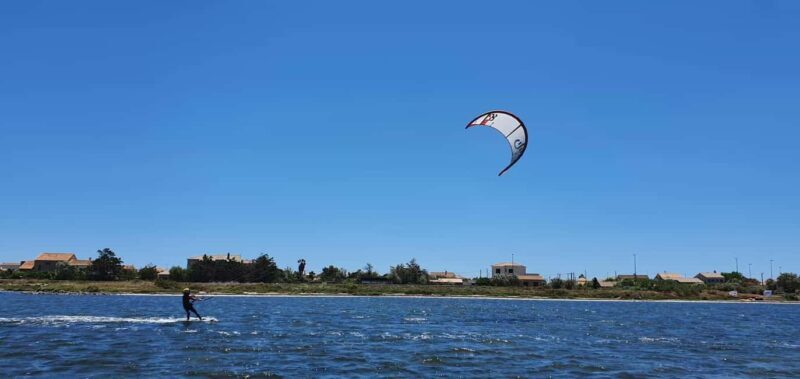 Montpellier: Kitesurfing Lesson with Equipment - Equipment and Instructional Support