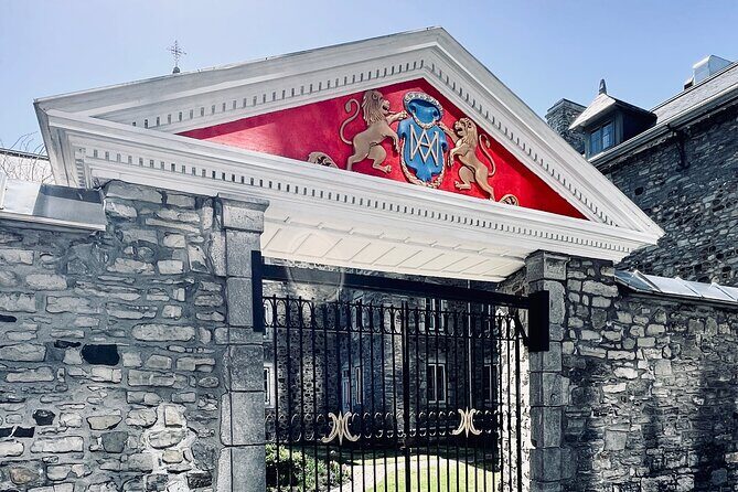 Montreal: 3-Hour Private Car Tour with Expert & Free Pick up - FAQ