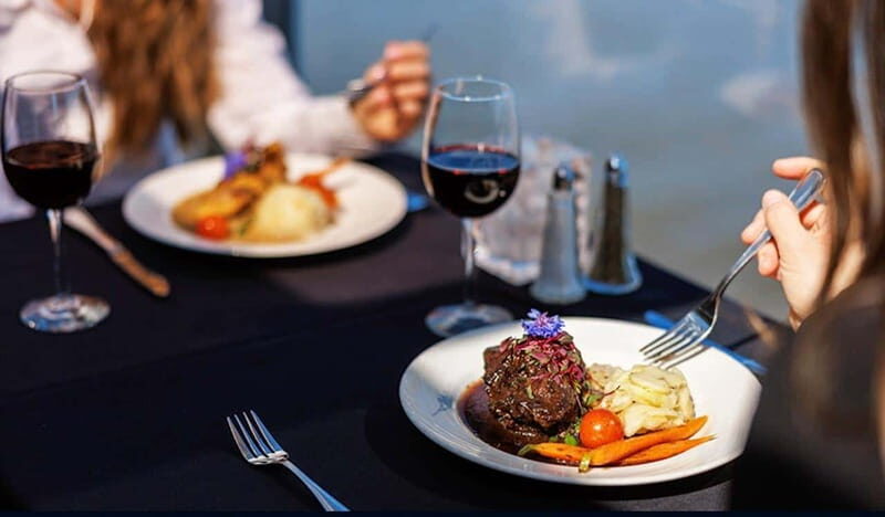 Montréal: 3 or 5-Course Dinner Cruise with DJ & Dancing - The Sum Up