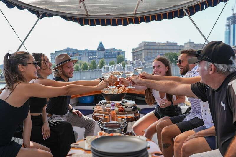 Montreal: Electric Boat Cruise with Onboard Drinks - FAQ
