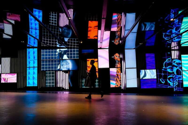 Montreal: RESO Underground City and Downtown Walking Tour - The Experience of the Guides