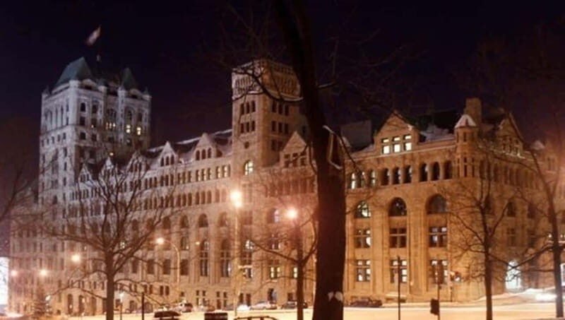 Montreal : Street Art Walking Tour With A Guide - Discovering Montreal’s Street Art Scene: A Walk Through Color and Creativity