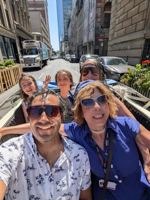 Montreal: Unforgettable Guided Tour in a Vintage 1930s Convertible Car - An Authentic Taste of Montreal’s Old Town