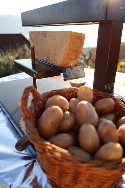 Montreux: Cheese like a local with lake & mountain views - Montreux: Cheese like a local with lake & mountain views