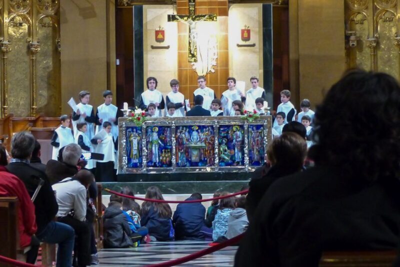 Montserrat: 6-Hour Tour with a Choice of 3 Levels of Hiking - Highlights Along the Route