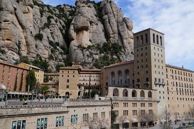 Montserrat Day Trip with Lunch and Wine Tasting from Barcelona - Potential Drawbacks