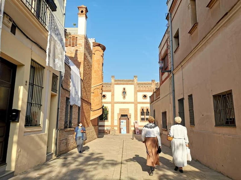 Montserrat & Gaudi's Crypt Private Day Trip - Hotel Pickup - Key Points