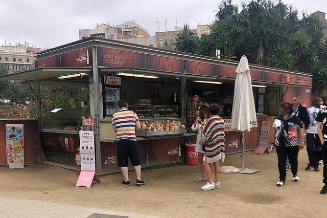 Montserrat Monastery and Sagrada Familia Tour with Liquor Tasting - Montserrat Monastery: Mountain Majesty and Artistic Treasures