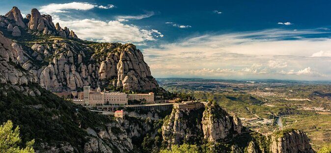 Montserrat Private Tour with La Moreneta Access and Hotel Pickup - Exploring Montserrat: A Private Tour with La Moreneta and Hotel Pickup