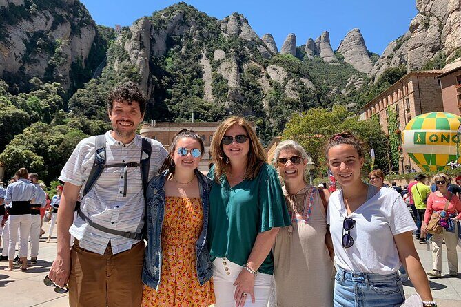 Montserrat Private Tour with La Moreneta Access and Hotel Pickup - Detailed Review of the Montserrat Private Tour