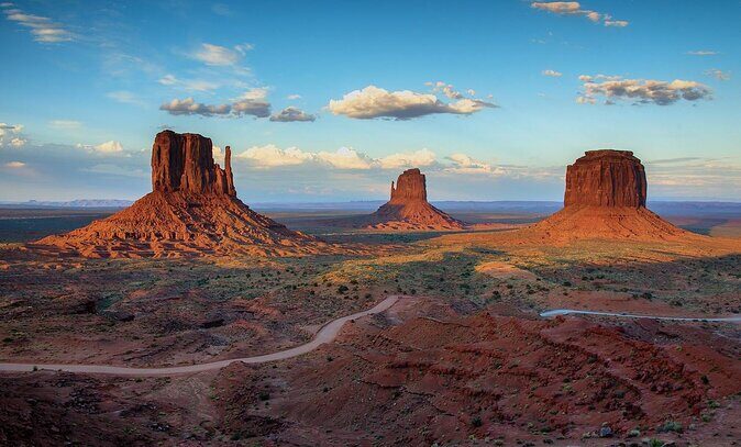 Monument Valley Day Tour from Sedona - Key Points