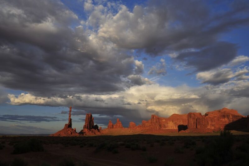 Monument Valley: Guided Sunset Tour - An In-Depth Look at the Monument Valley Sunset Tour