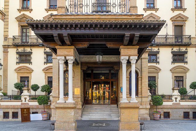 Monumental Economic tour with booking fee Seville - An In-Depth Look at the Tour