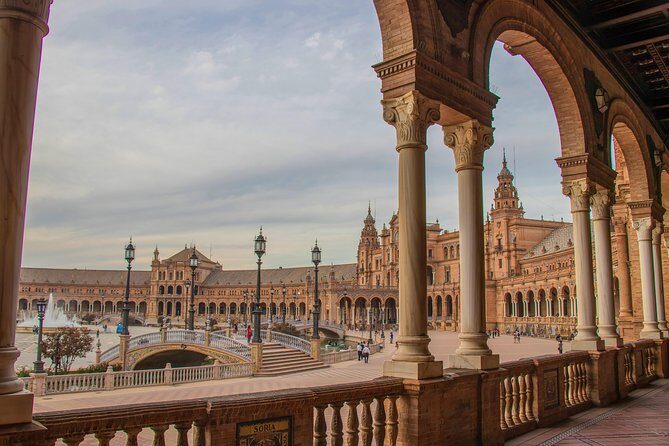 Monumental Economic tour with booking fee Seville - The Sum Up