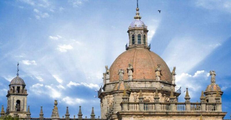 Monumental Jerez Guided Tour - Key Points