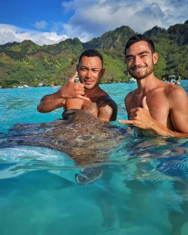 Moorea: Glass Bottom Boat Adventure with Lagoon Wonders - What Makes This Tour Stand Out?