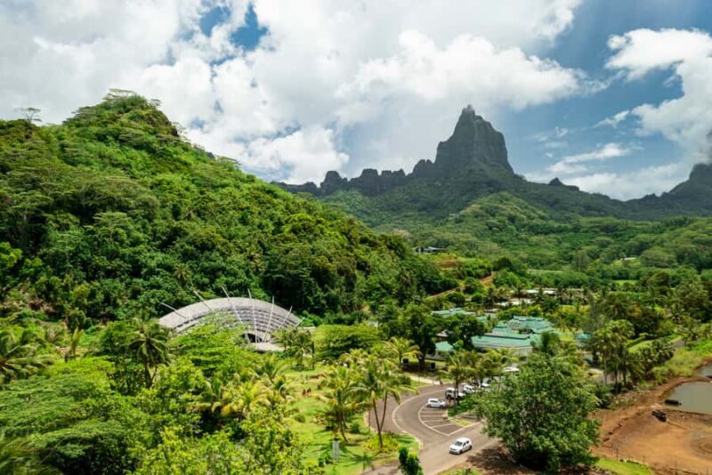 Moorea Highligts: Blue Lagoon Shore Attractions and Lookouts - The Sum Up