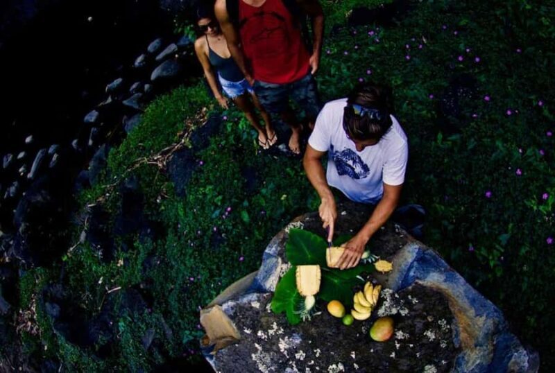 Moorea: Island Tour with Waterfall Hike and Lunch - FAQs