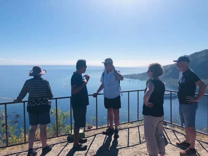 Moorea:4X4 safari excursion between land and sea with lunch - FAQs