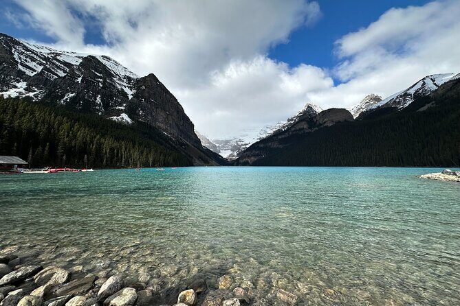 Moraine Lake And Lake Louise Tour from Banff - FAQ
