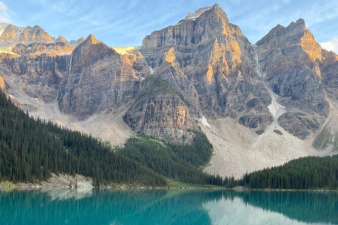 Moraine Lake, Lake Louise, and Lake Minnewanka Banff sunset Tour - A Detailed Look at the Experience