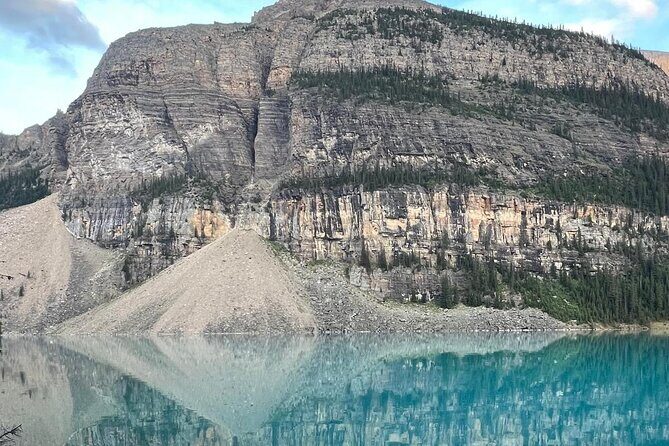 Moraine Lake, Lake Louise, and Lake Minnewanka Banff sunset Tour - The Stops and What to Expect