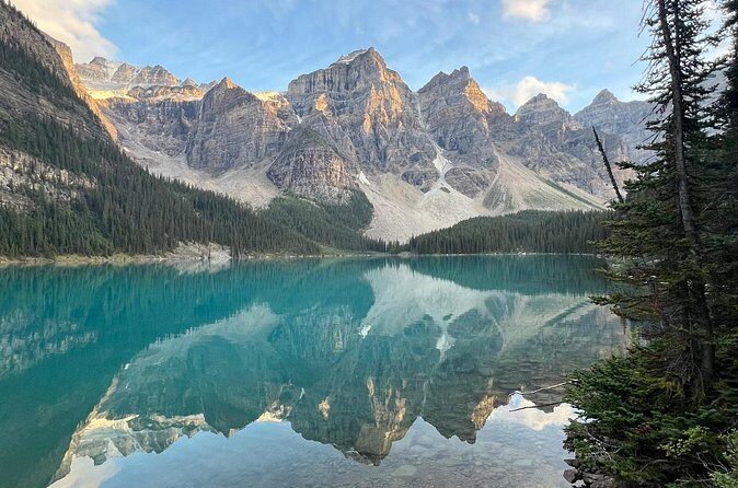 Moraine Lake, Lake Louise, and Lake Minnewanka Banff sunset Tour - Practical Tips for Travelers
