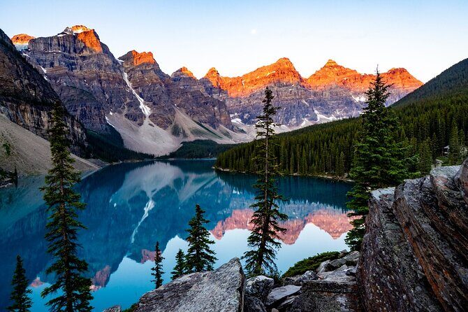 Moraine Lake Sunrise(2hrs) & Lake Louise(2hrs) from Canmore/Banff - Who Will Love This Tour?