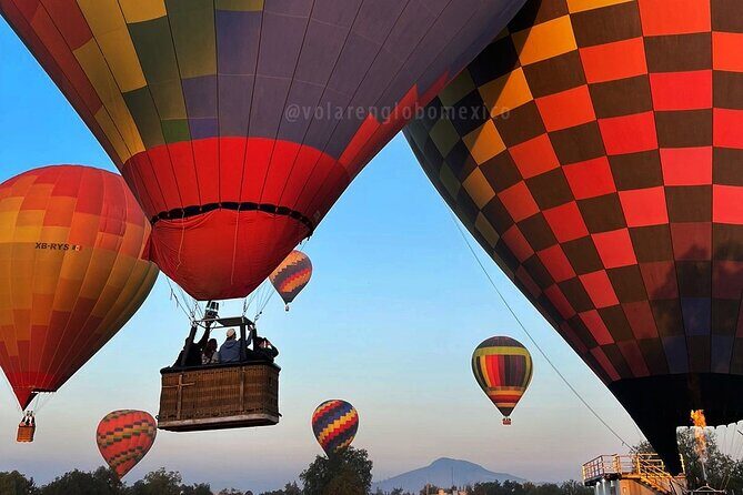 More than a Flight Full Globe Experience over Teotihuacan - The Adventure Begins at Dawn: A Hot Air Balloon over Teotihuacan