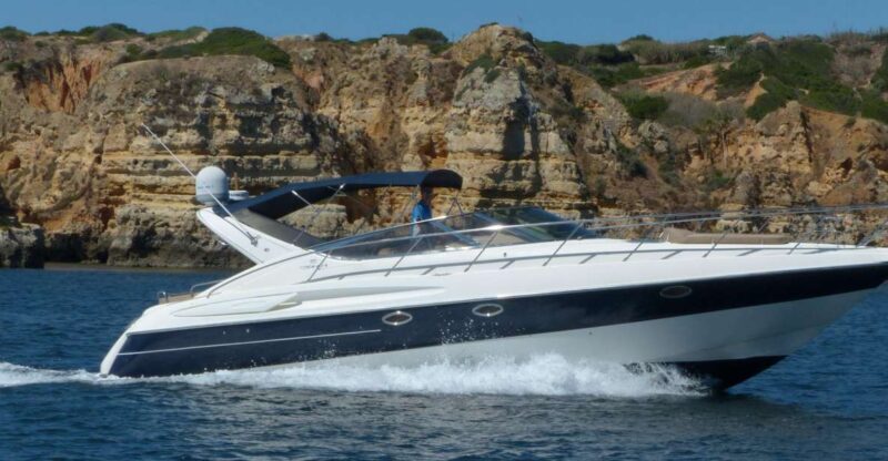 Morning/Afternoon Luxury Yacht Cruise with Drinks and Snacks - FAQs