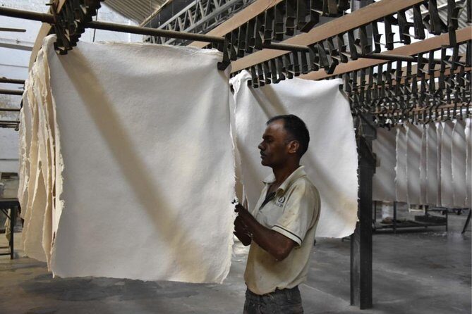 Morning Half Day Gandhi Tour with hand made paper making & Gurukulam extenstion - A Detailed Look at the Ahmedabad Half-Day Gandhi Tour