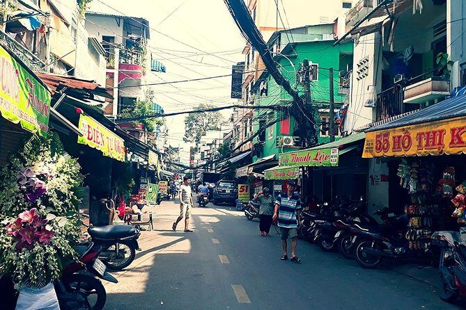 Morning Saigon Unseen+Street Food Tour with Ao Dai Riders Option - Who Should Consider This Tour?
