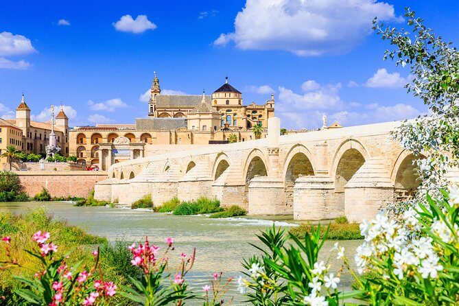 Mosque-Cathedral, Alcazar & Jewish Quarter with Tickets - Exploring the Córdoba Highlights: A Detailed Breakdown