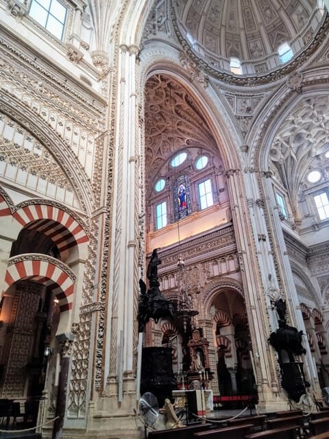 Mosquée Cathédrale tour guidé en petit group en français - An Authentic Journey Through Córdoba’s Historic Treasure
