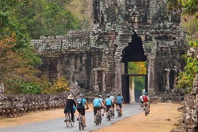 Motobike Countryside Adventure - Full day with lakeside lunch - Scenic Landscape and Lakeside Fun