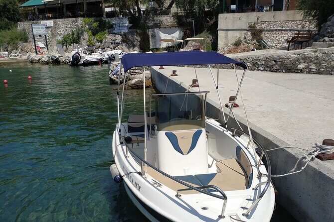 Motor Boat Hire in Corfu Italmar 17,Asso 5.10, Next 5m - Handling the Practicalities