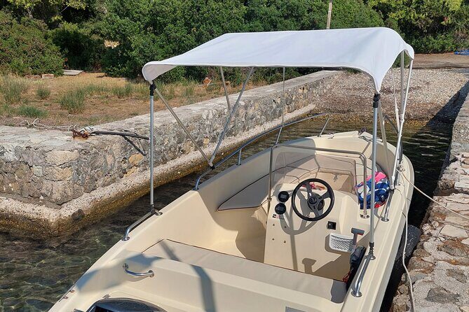 Motor Boat Hire in Corfu Italmar 17,Asso 5.10, Next 5m - The Sum Up