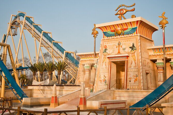 Moulin Rouge Round-Trip Private Transfer from Paris - Who Should Book This Service?