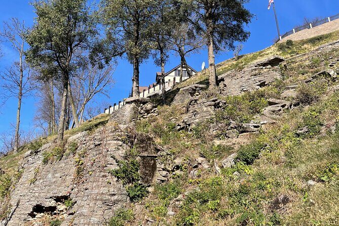 Mount Adams Historic Smartphone Guided App GPS Audio Walking Tour - Practical Aspects and What to Expect