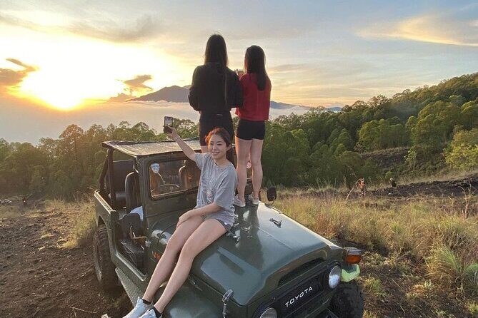 Mount Batu Sunrise by Jeep 4WD + Black lava + Natural Hotspring - Key Points