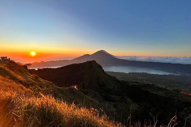 Mount Batur Sunrise Trekking with Natural Hot Spring - What Makes This Tour Stand Out?