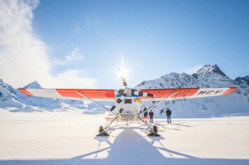Mount Cook: Ski Plane and Helicopter Glacier Combo Flight - Transitioning to the Helicopter