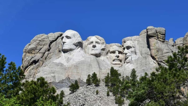 Mount Rushmore Self-Guided Audio Ghost Tour in Keystone, SD - Exploring the Haunted Streets of Keystone