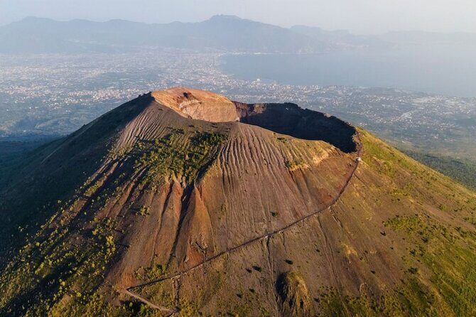 Mount Vesuvius Tour from Pompeii Led by an Expert Guide - Who Should Book This Tour?