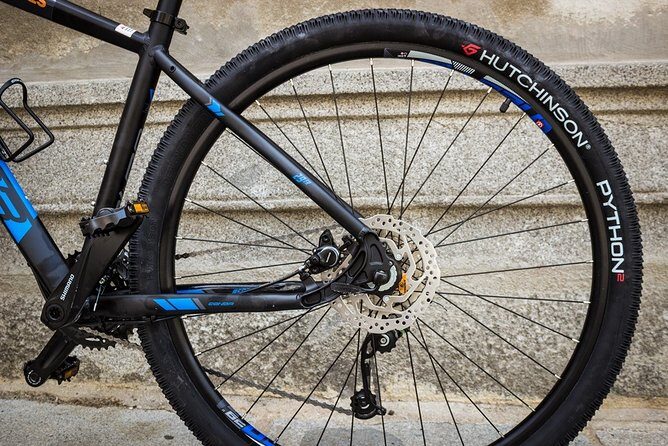 Mountain bike RENTAL one day (24 hours) all extras included. - An In-Depth Look at the Madrid Bike Rental Experience